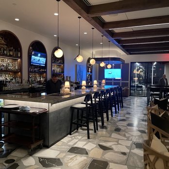 Masraff's - Bar area - New American Near Me - Houston, Texas