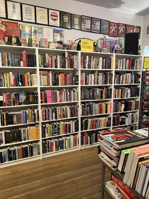 Atomic Books by null