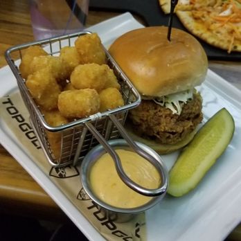 Topgolf - Chicken sandwich - Golf Near Me - Schaumburg, Illinois