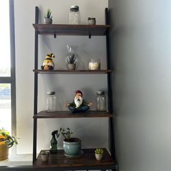 Firefly Yoga Loft - Entry way yoga gnome decor