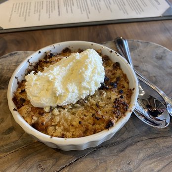 Catelli's - Fruit crisp - New American Near Me - Geyserville, California