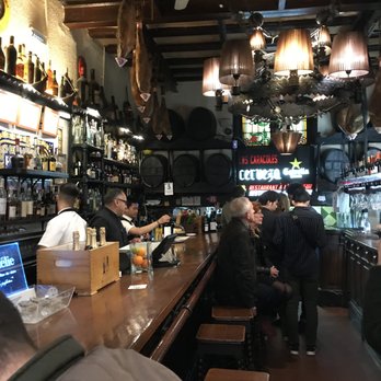 Los Caracoles - Great bartender. - Spanish Near Me - Barcelona, B Los Caracoles - Great bartender. - Spanish Near Me - Barcelona, B