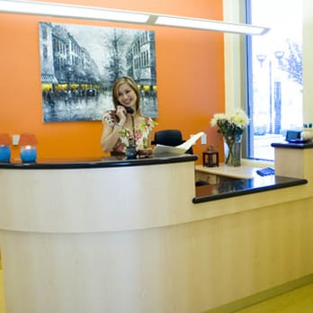 Bui Lynna Periodontist - Dr. Bui's Front Desk- happy atmosphere and friendly staff - Periodontists Near Me - San Francisco, California Bui Lynna Periodontist - Dr. Bui's Front Desk- happy atmosphere and friendly staff - Periodontists Near Me - San Francisco, California