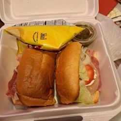 Italian hoagie (with chips, it is extra $2 for fries)