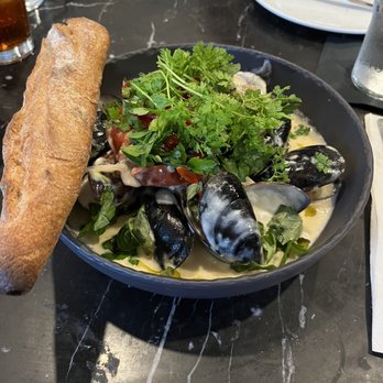 The Attic - Steamed mussels and clams - Breakfast & Brunch Near Me - Long Beach, California