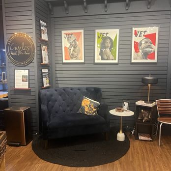 Cuples Tea House - Sitting area by the tea section - Tea Rooms Near Me - Baltimore, Maryland