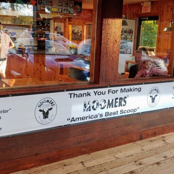Moomers - Ice Cream & Frozen Yogurt Near Me - Traverse City, Michigan