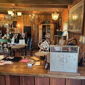 Danielle's Countryside Antiques - Counter to make purchases (next to main entrance) - Antiques Near Me - Corfu, New York