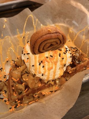 BTW - BURGERS TACOS WAFFLES by null