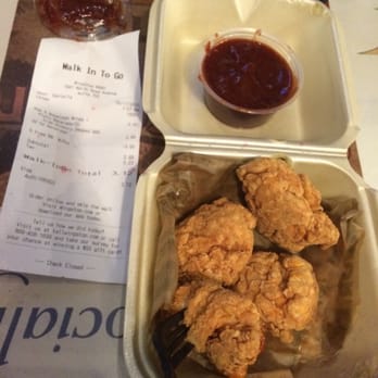 Wingstop - Boneless Wings, plain w/ BBQ sauce on the side - Chicken Wings Near Me - Oxnard, California Wingstop - Boneless Wings, plain w/ BBQ sauce on the side - Chicken Wings Near Me - Oxnard, California