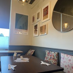 Kanpai Japanese Restaurant - Ambiance /decoration
