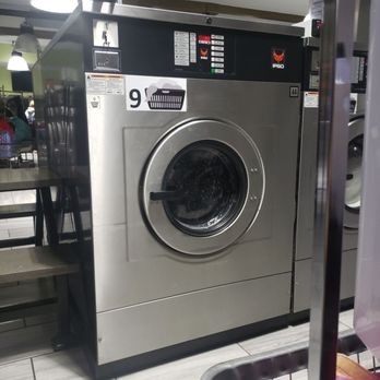 Rio Laundromat - Laundromat Near Me - Canoga park, California Rio Laundromat - Laundromat Near Me - Canoga park, California