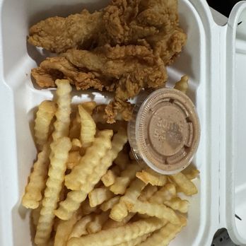 Raising Cane's Chicken Fingers - 3 piece combo no toast extra fries - Chicken Shop Near Me - Mililani, Hawaii
