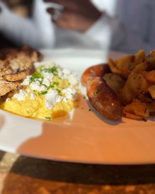 RH Guesthouse by null