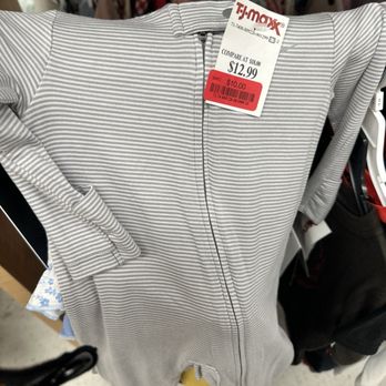 TJ Maxx - Department Stores Near Me - Seekonk, Massachusetts