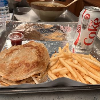 Chefs Hall - Chicken shawarma Perotta - Food Court Near Me - Toronto, Ontario
