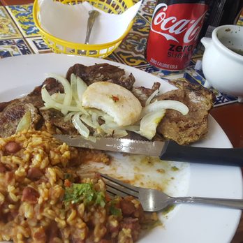 Antojitos Latin Cravings - Grilled steak and beans/rice (calentado?) - Colombian Near Me - Tampa, Florida Antojitos Latin Cravings - Grilled steak and beans/rice (calentado?) - Colombian Near Me - Tampa, Florida