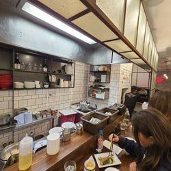 Ippudo - Entry and kitchen