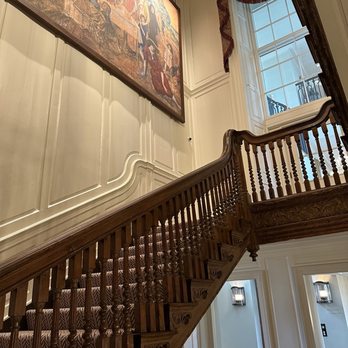Cashel Palace Hotel - Stairs to bedrooms - Hotels Near Me - Cashel, TA