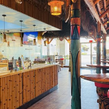 Poke Fin - I just love the decor!! - Poke Near Me - Satellite Beach, Florida