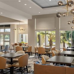 Hilton Garden Inn Santa Barbara/Goleta - Breakfast Area