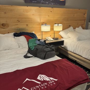 Mountain Inn - Hotels Near Me - Killington, Vermont Mountain Inn - Hotels Near Me - Killington, Vermont
