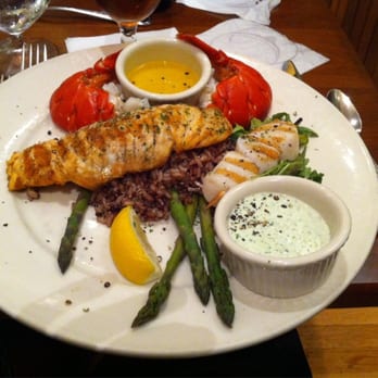 Galyn's - Seafood sampler - Seafood Near Me - Bar Harbor, Maine Galyn's - Seafood sampler - Seafood Near Me - Bar Harbor, Maine