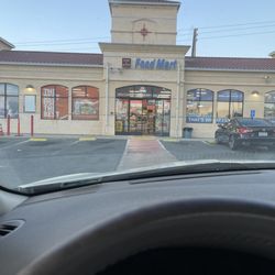 Vallejo Gas and Shop - Entrance