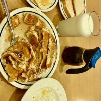 IHOP - Mexican Tres Leches Pancakes, grits, 2 eggs - sunny side up, side of toast & a milk - Breakfast & Brunch Near Me - Pittsburgh, Pennsylvania
