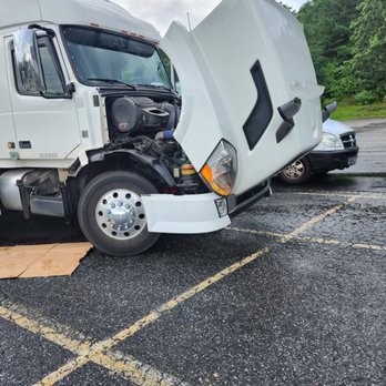 Precision Motor Works - Volvo with a bad coolant leak - Commercial Truck Repair Near Me - Monroe, Connecticut Precision Motor Works - Volvo with a bad coolant leak - Commercial Truck Repair Near Me - Monroe, Connecticut