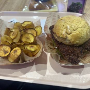 Matt Bakes - Fried pork and plantain chips - Food Court Near Me - Chicago, Illinois