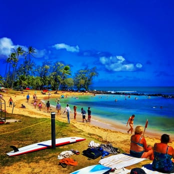 Poipu Beach - Looking to the left - Beaches Near Me - Koloa, Hawaii Poipu Beach - Looking to the left - Beaches Near Me - Koloa, Hawaii