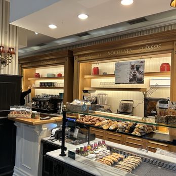 El Fornet - Bakeries Near Me - Barcelona, B El Fornet - Bakeries Near Me - Barcelona, B