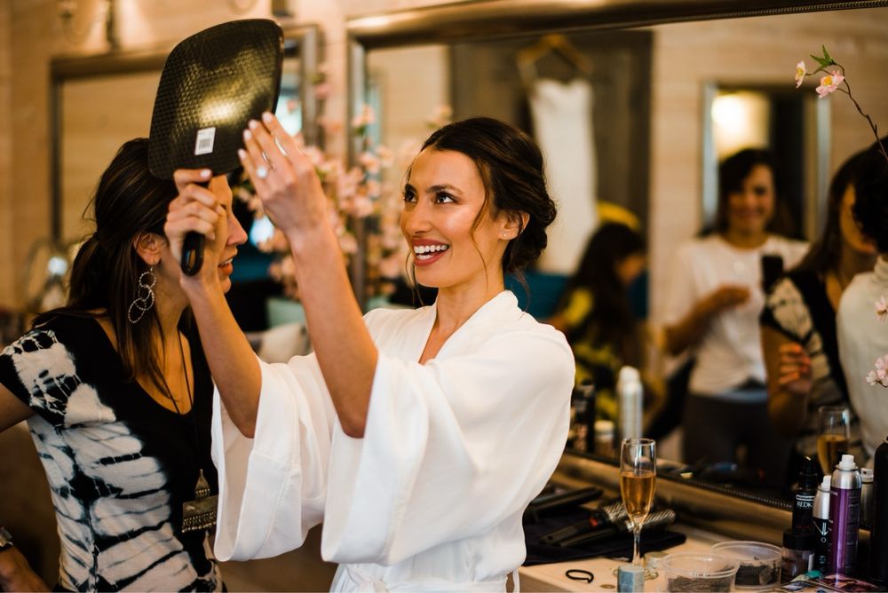 Luxe Lather Lounge Logo