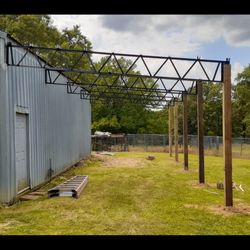Putt Hut Construction