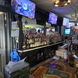 Tap and Growler Bar & Grill