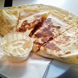 Dolores chicken quesadilla