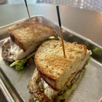 Brass Tacks - Chicken sandwich - Coffee & Tea Near Me - Houston, Texas