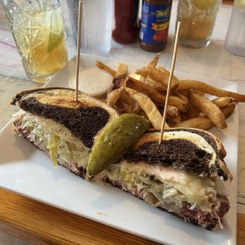 Boatyard Pub - Pubhouse 805 Reuben - Bars Near Me - Ventura, California Boatyard Pub - Pubhouse 805 Reuben - Bars Near Me - Ventura, California