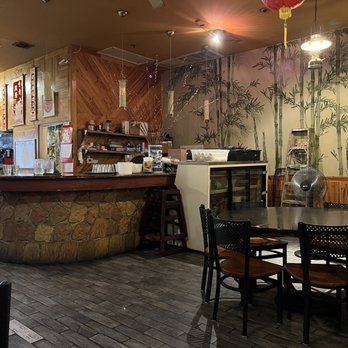 Banana Leaf - No air conditioning but a fan only - Malaysian Near Me - Philadelphia, Pennsylvania