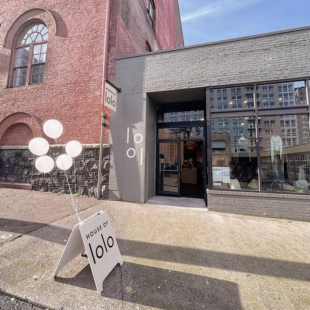 HOUSE OF LOLO Updated September 2024 33 Photos & 25 Reviews 221