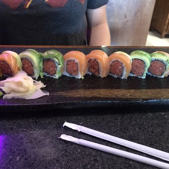 Yokohamaya - Lucky Roll Dinner - Sushi Bars Near Me - Cypress, Texas