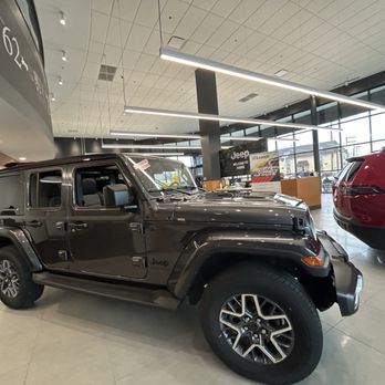 Hawk Chrysler Dodge Jeep Ram Fiat - Car Dealers Near Me - Forest Park, Illinois Hawk Chrysler Dodge Jeep Ram Fiat - Car Dealers Near Me - Forest Park, Illinois