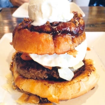 Bosscat Kitchen & Libations - Sticky Bun Breakfast Burger with Ice Cream - New American Near Me - Irvine, California Bosscat Kitchen & Libations - Sticky Bun Breakfast Burger with Ice Cream - New American Near Me - Irvine, California