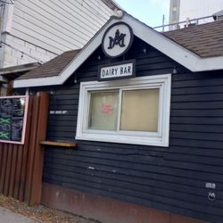 Manual Food and Drink Dairy Bar - We walked by to do some reconnaissance in the morning before they opened, lol.