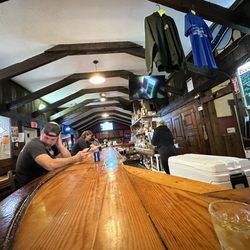 Brackney Inn - The bar room