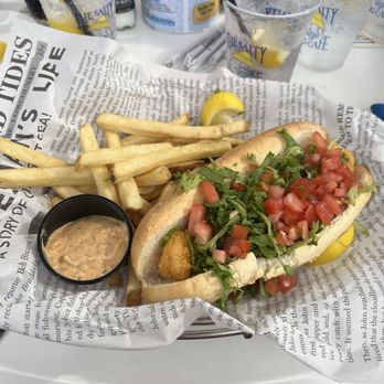Salty Dog Bluffton - Po Boy - Pizza Near Me - Bluffton, South Carolina Salty Dog Bluffton - Po Boy - Pizza Near Me - Bluffton, South Carolina