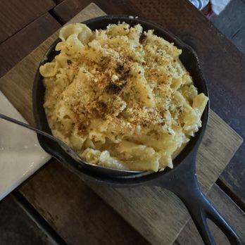 Butcher Bar - Smoked Gouda Mac N Cheese - Steakhouses Near Me - Philadelphia, Pennsylvania Butcher Bar - Smoked Gouda Mac N Cheese - Steakhouses Near Me - Philadelphia, Pennsylvania