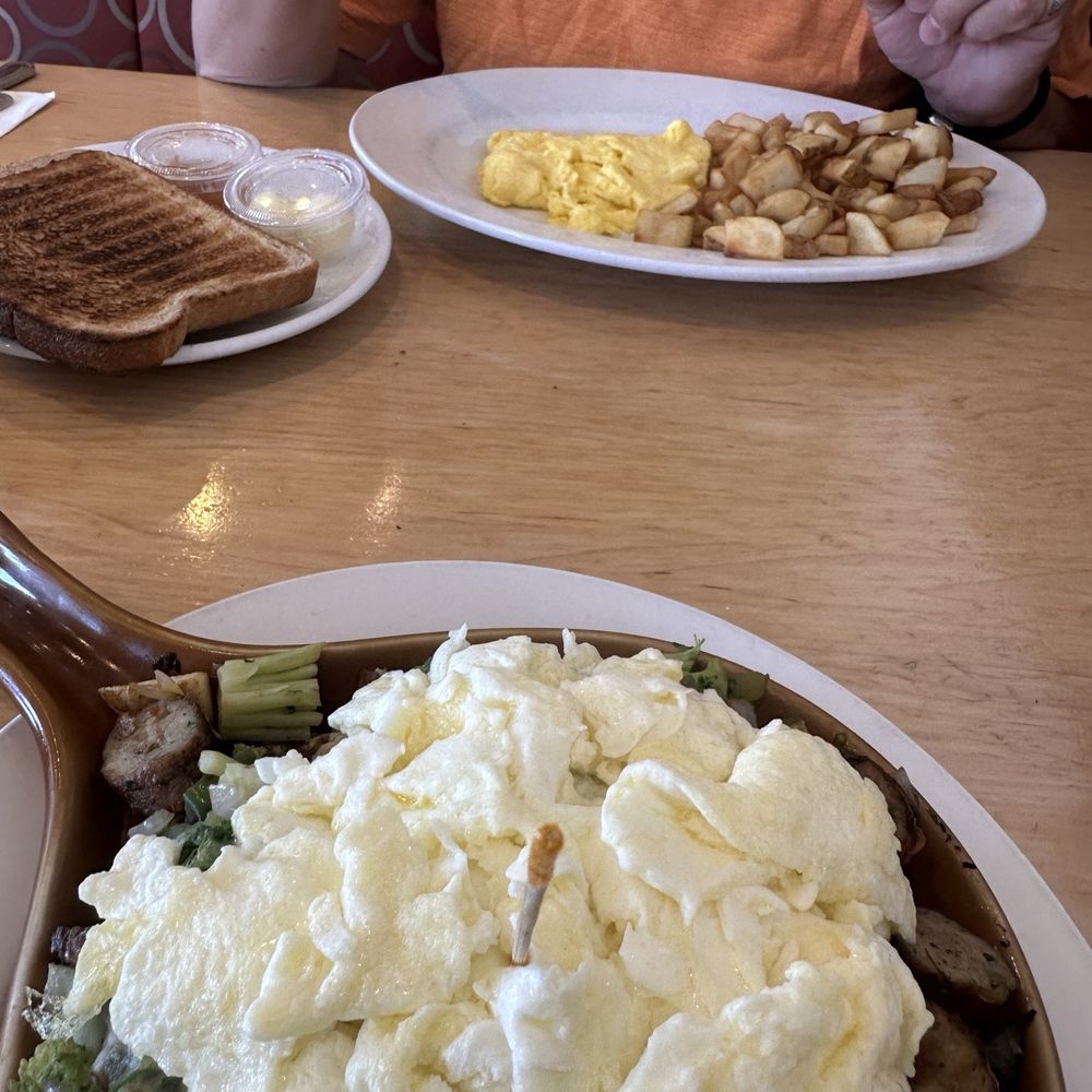 Stacked - The scrambled eggs and diced potatoes. - Breakfast & Brunch Near Me - Oak Lawn, Illinois Stacked - The scrambled eggs and diced potatoes. - Breakfast & Brunch Near Me - Oak Lawn, Illinois
