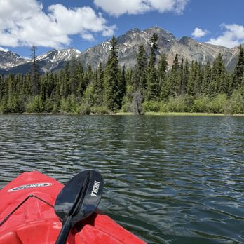 Pyramid Lake - Views from the lake - Boating Near Me - Jasper